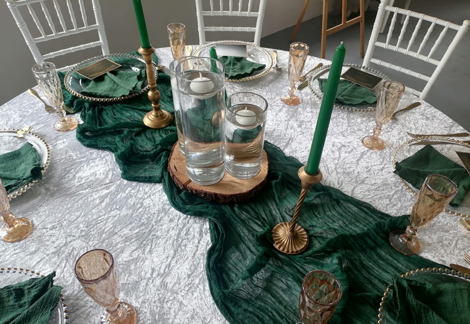 Elegant wedding table setting at Mayerskraal wedding venue in the Cape Winelands